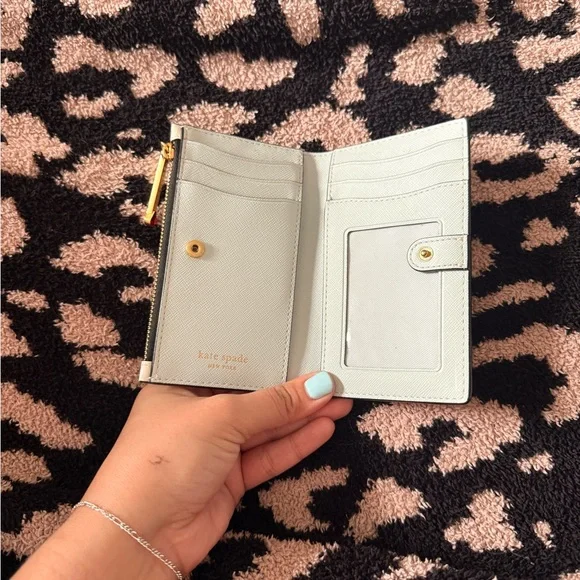 Kate Spade Matchbox wallet - Picture 5 of 5